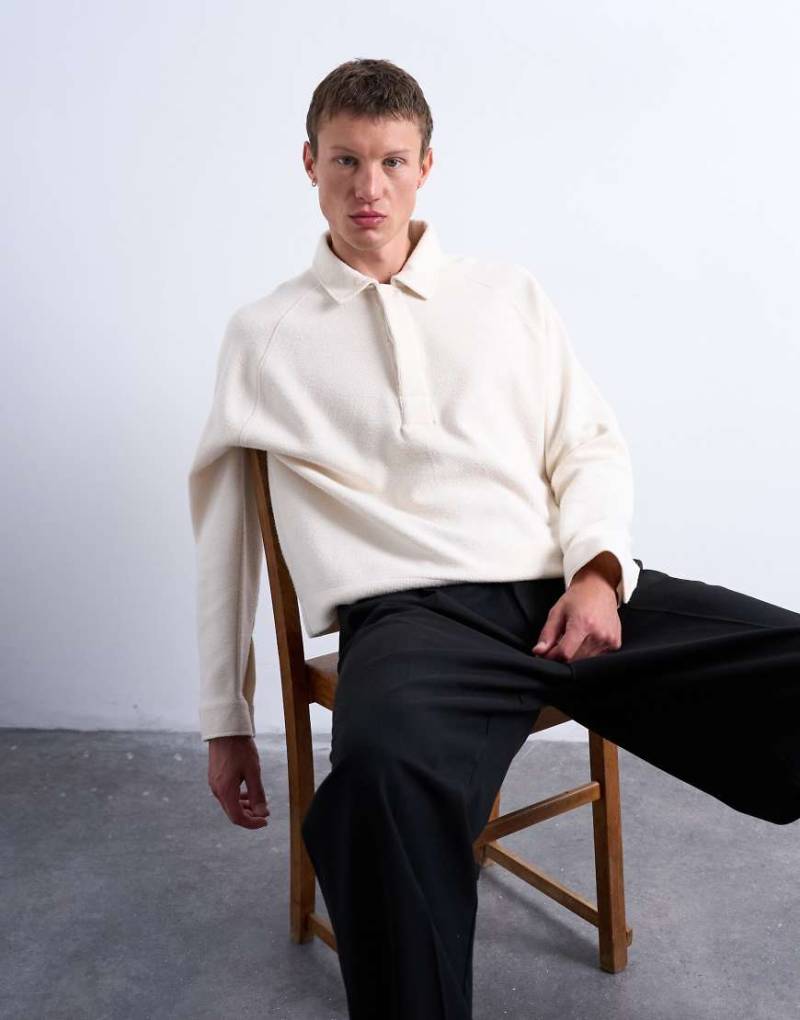 Topman - Kastiges, strukturiertes Polo-Sweatshirt in Ecru mit Raglanärmeln-Weiß von Topman