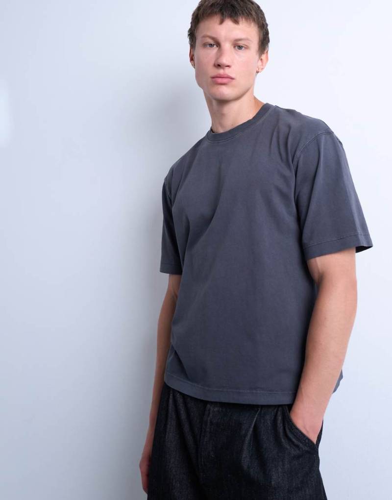 Topman - Cropped-T-Shirt in verwaschenem Anthrazit-Grau von Topman