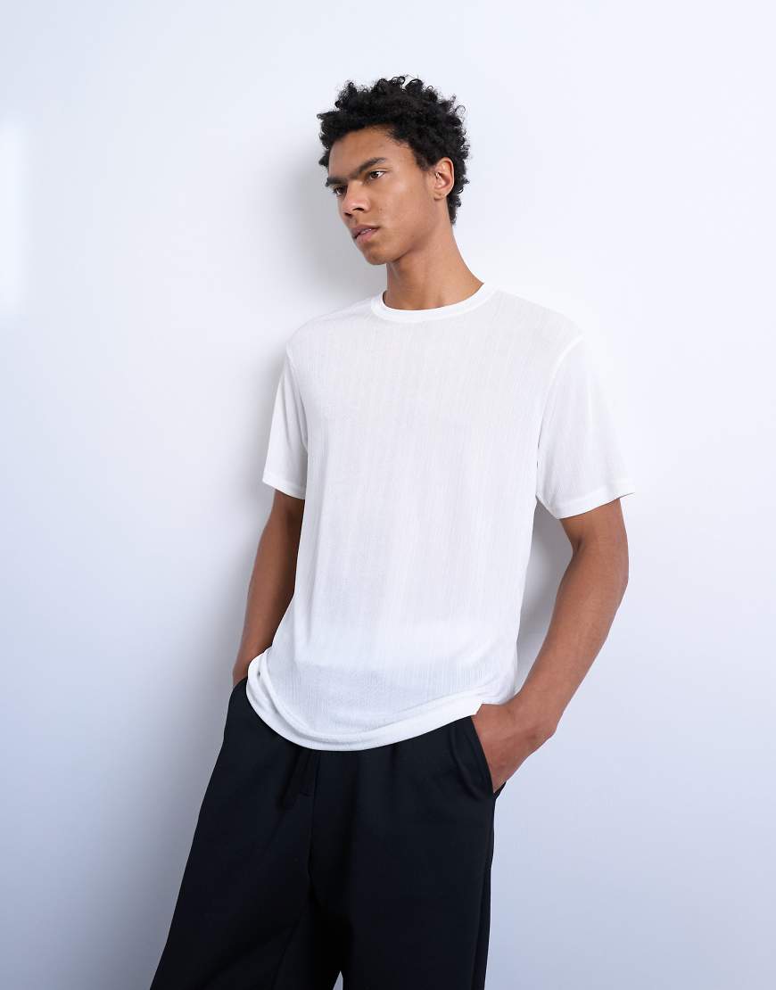 Topman - Klassisches, geripptes T-Shirt in transparentem Weiß von Topman