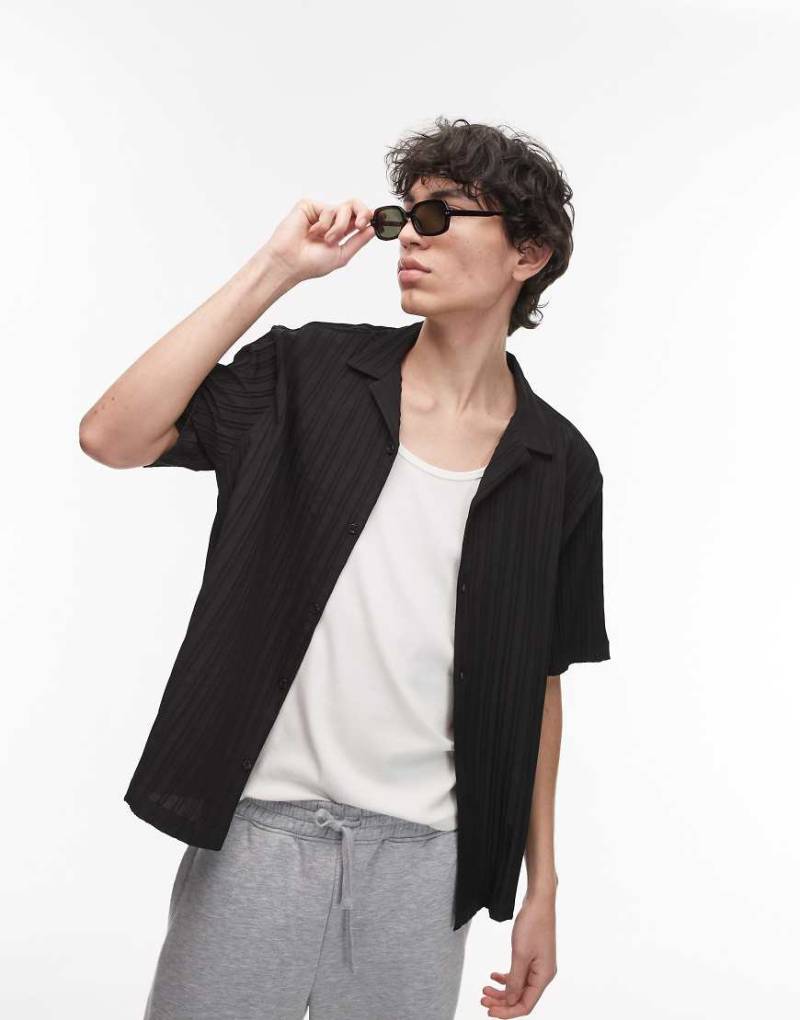 Topman - Kurzärmliges Hemd in Schwarz mit Plissee-Struktur von Topman