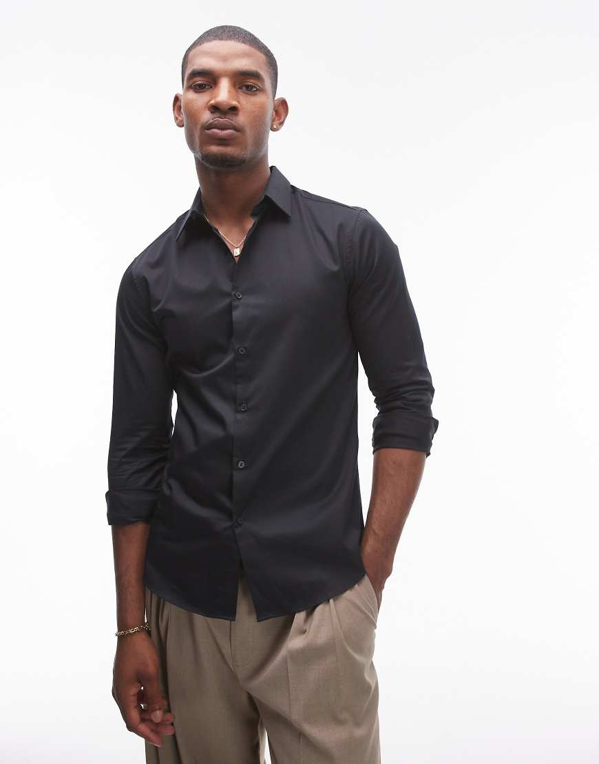 Topman - Langärmliges, elegantes Satin-Hemd in Schwarz mit schmalem Schnitt Topman - Langärmliges, elegantes Satin-Hemd in Schwarz mit schmalem Schnitt von Topman