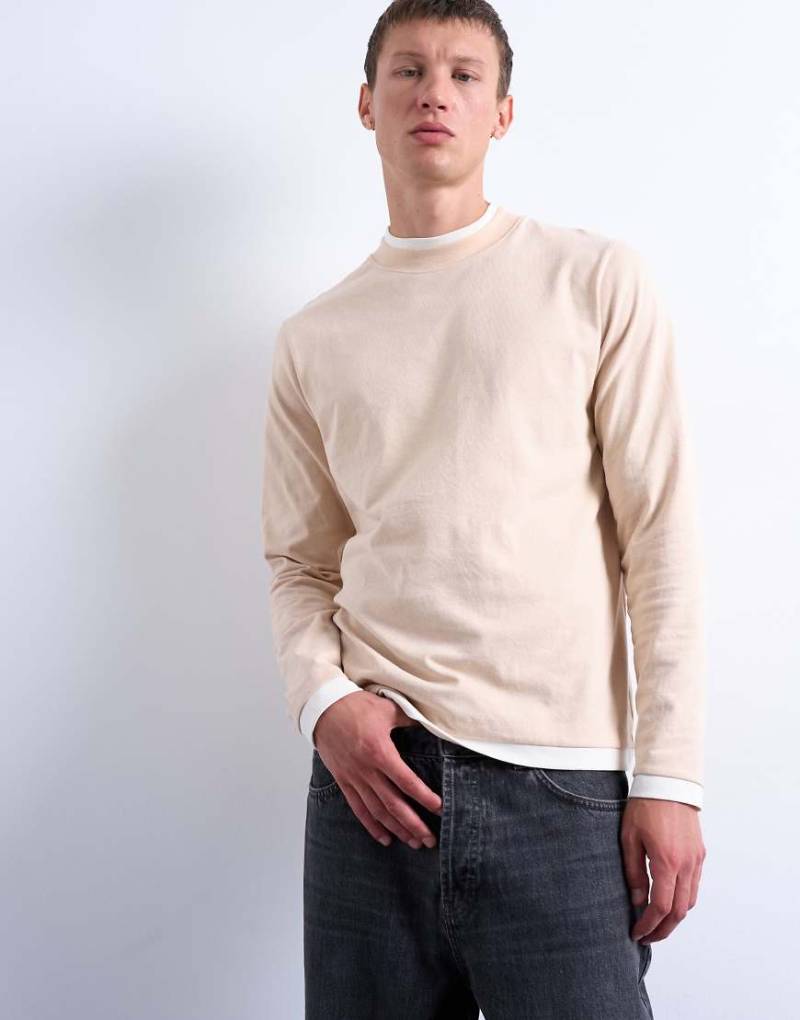 Topman - Langärmliges, zweilagiges T-Shirt in Stein und Ecru-Neutral von Topman