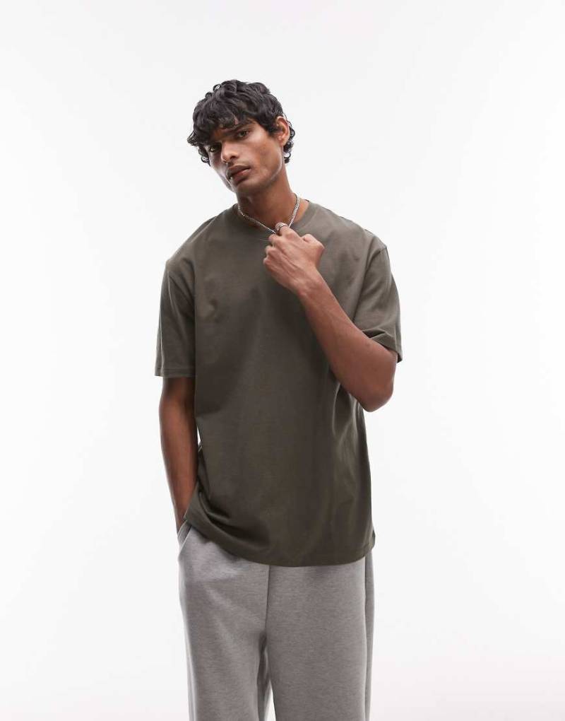 Topman - Locker geschnittenes T-Shirt in Khaki-Grün von Topman