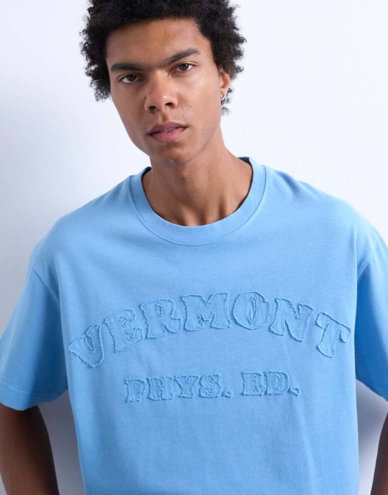 Topman - Oversize-T-Shirt in verwaschenem Blau mit „Vermont Phys. Ed."-Stickerei von Topman
