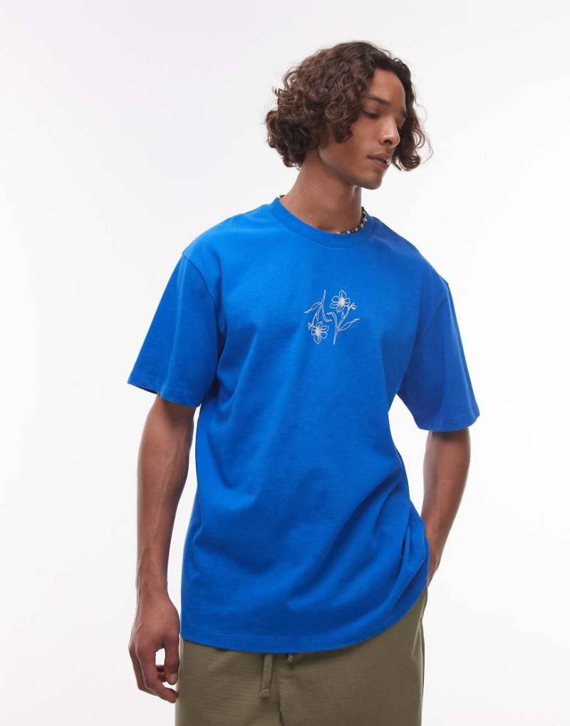 Topman - Relaxed-Fit-T-Shirt in verwaschenem Blau mit Blumenstickerei von Topman