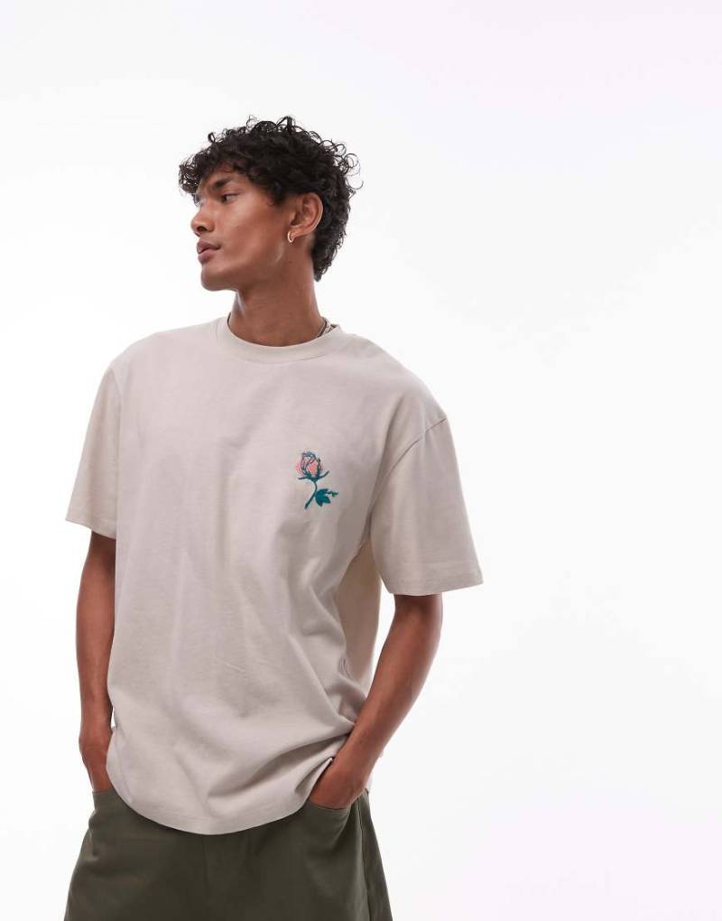 Topman - Relaxed-Fit-T-Shirt in verwaschenem Steinbeige mit „Pack of Lies"-Stickerei auf Vorder- und Rückseite-Neutral von Topman