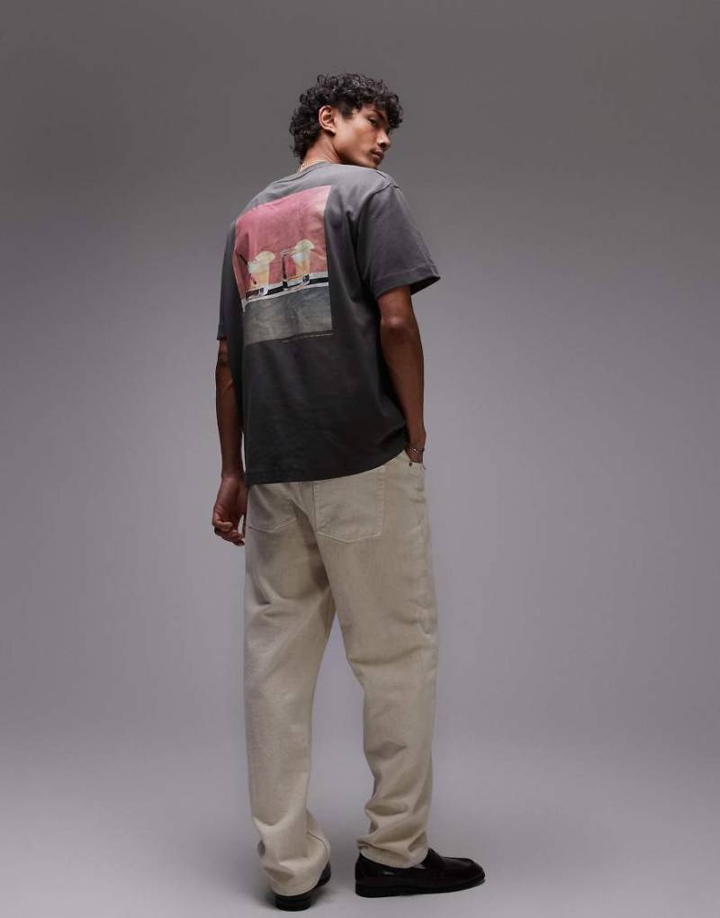 Topman - Relaxed-Fit-T-Shirt in Anthrazit mit „Negroni"-Schriftzug auf Vorder- und Rückseite-Grau von Topman