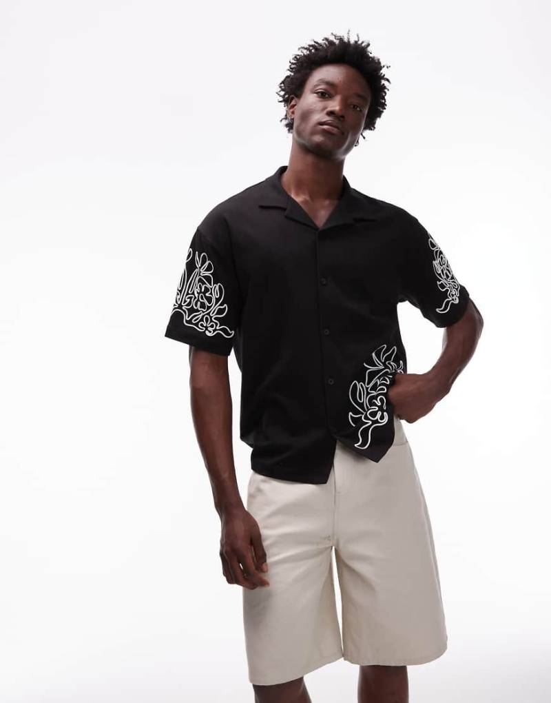 Topman - Premium - Relaxed-Fit-Hemd in Schwarz aus Jersey mit durchgehender Knopfleiste und Kordelstickerei von Topman