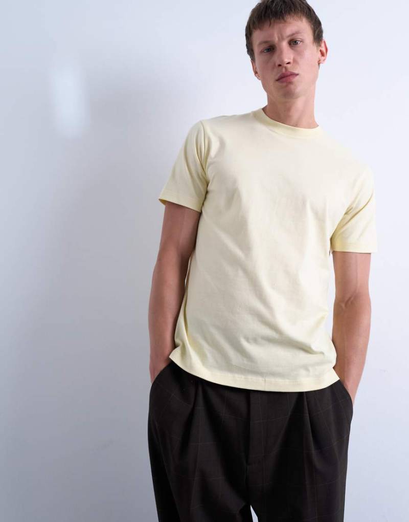 Topman - T-Shirt in klassischer Passform in Gelb von Topman