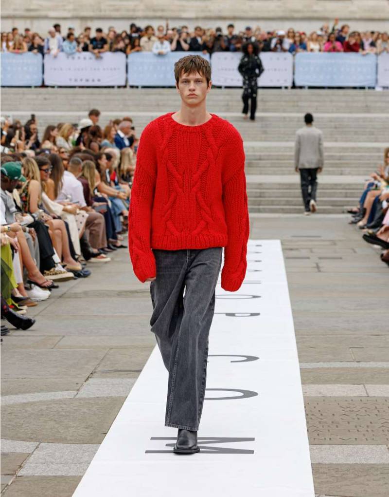 Topman - Rigid Baggy Jeans in gewaschenem Schwarz von Topman