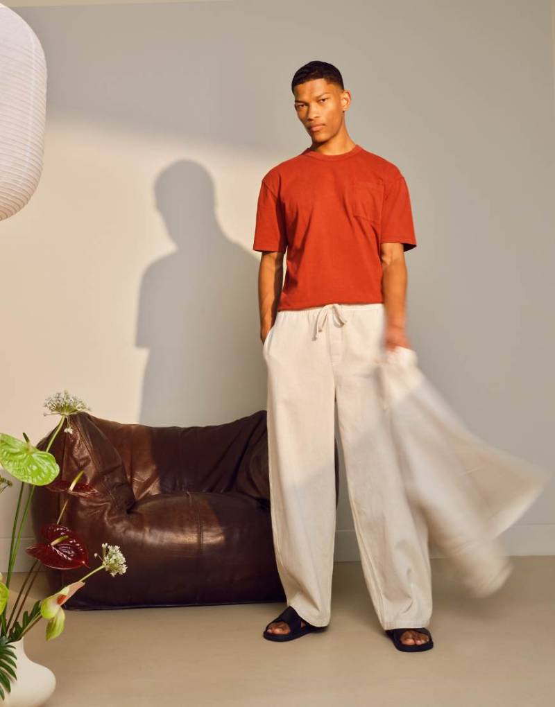 Topman - Schlupfhose aus Twill in verwaschenem Ecru-Neutral von Topman