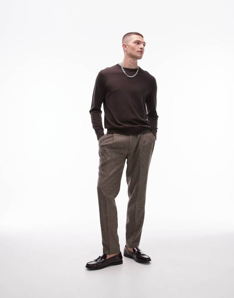 Topman - Schmal zulaufende Anzughose mit Fischgrätmuster in Braun von Topman