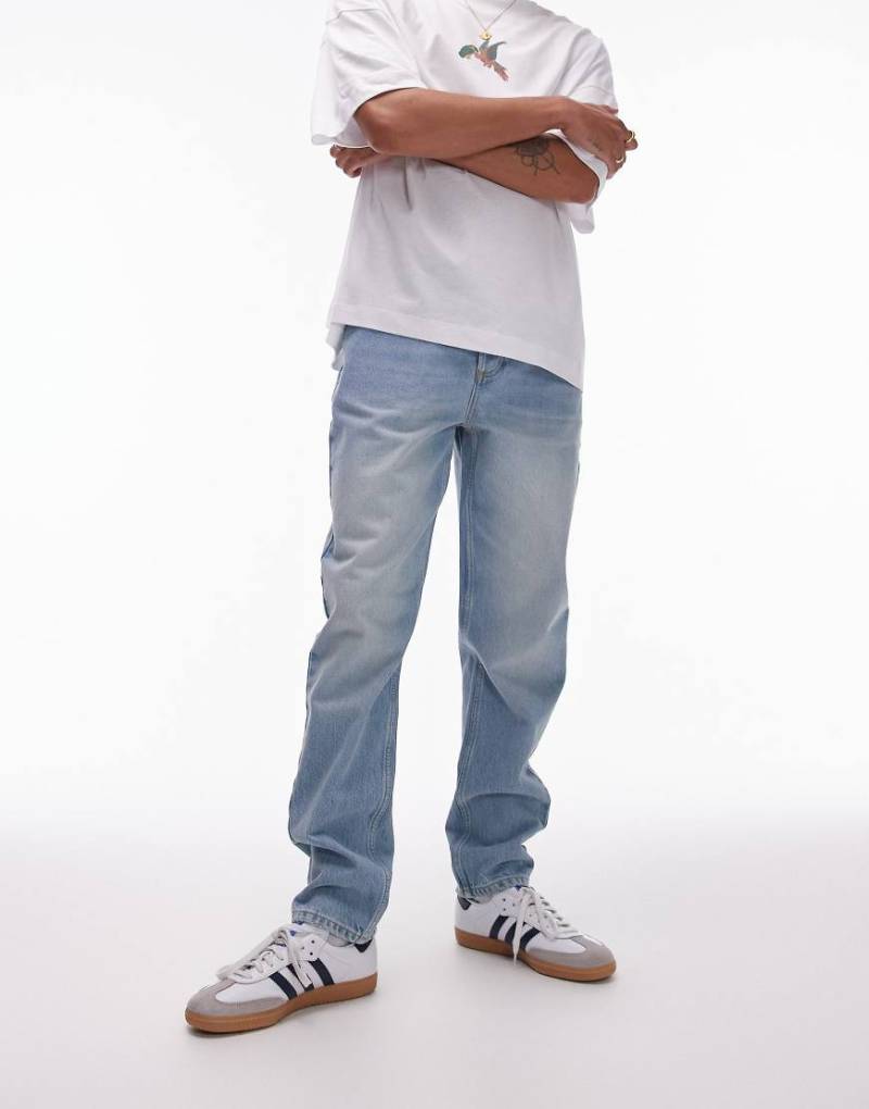 Topman - Schmal zulaufende Jeans in hellblau getönter sommerlicher Waschung von Topman