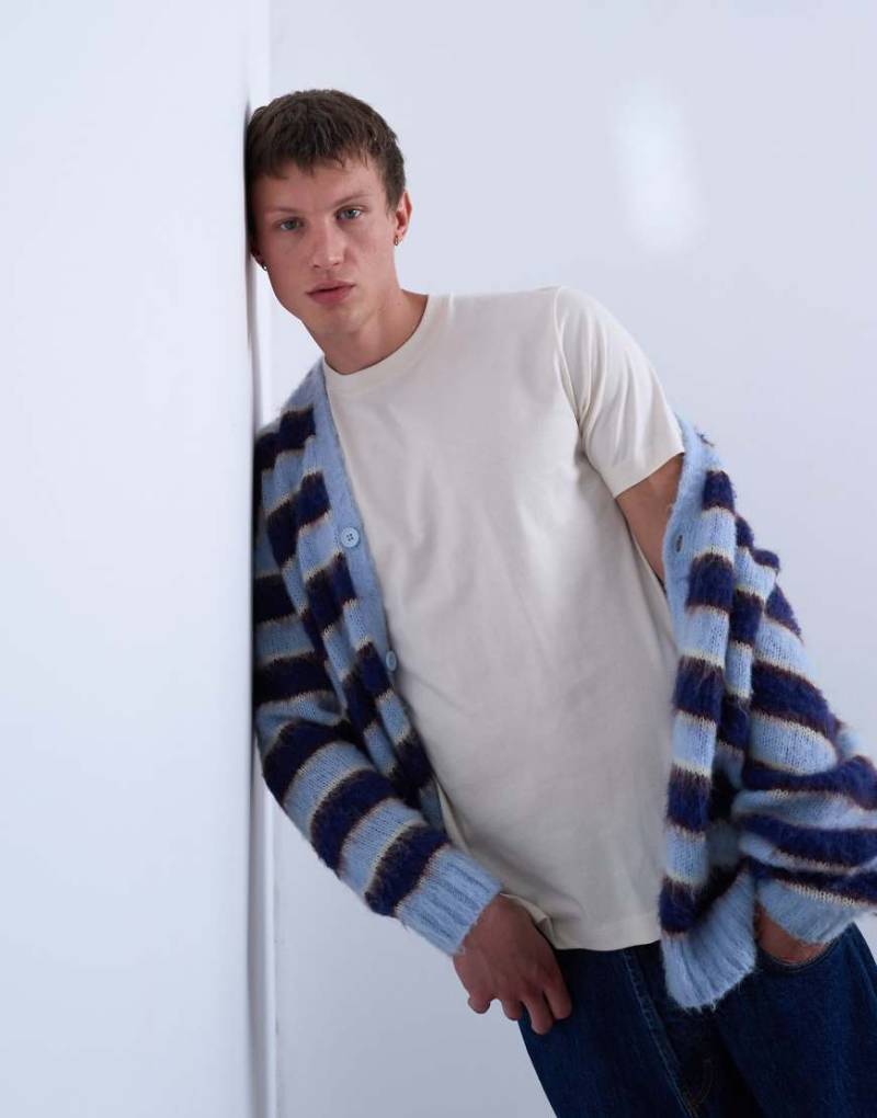 Topman - T-Shirt in Ecru mit klassischer Passform-Weiß von Topman