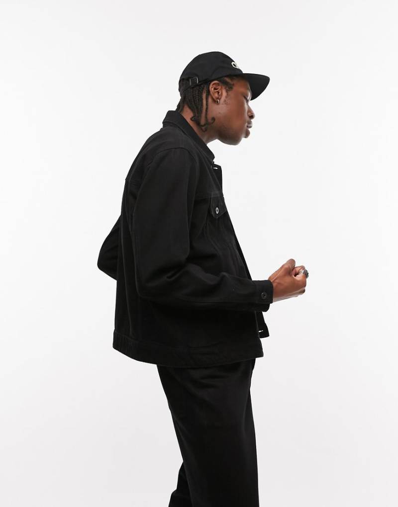 Topman - Western-Jeansjacke in Schwarz mit klassischem Schnitt von Topman