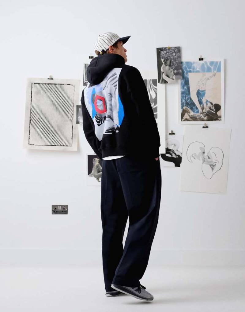 Topman x Becky Baier - Oversize-Kapuzenpullover in Schwarz mit Patch-Print auf der Vorder- und Rückseite und Stickerei von Topman