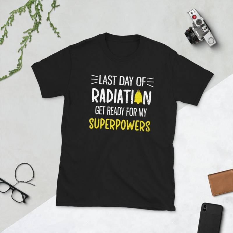 Letzter Tag Der Strahlen End Von Chemo Krebs Überlebenden Unisex T-Shirt von TopoArtCo