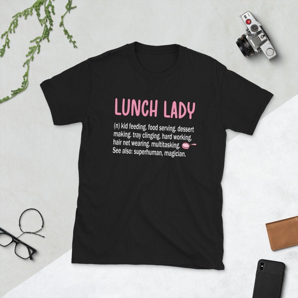 Lunch Lady Squad Schule Kantin Worker Unisex T-Shirt von TopoArtCo