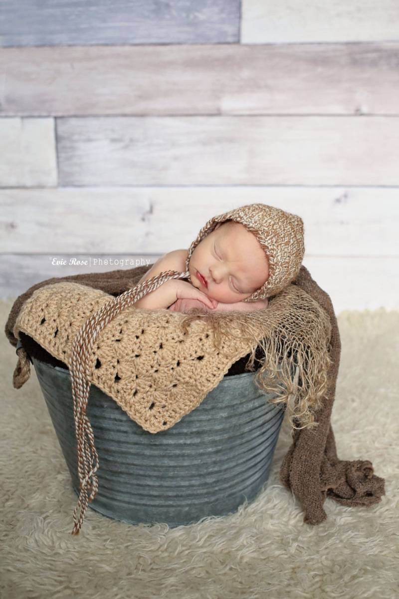 Neugeborene Gestrickte Alpaka Babymütze | Neugeborenen Fotorequisite von ToppledTurtle