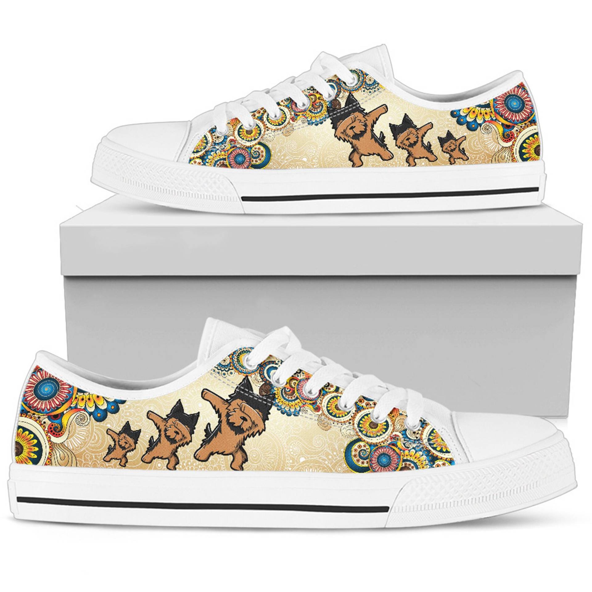 Cairn Terrier Damen-Low-Top-Schuh, Hundeliebhaber-Geschenke Für Weiße Krawatten-Sneaker, Süße Schuhe von TopsAndToes