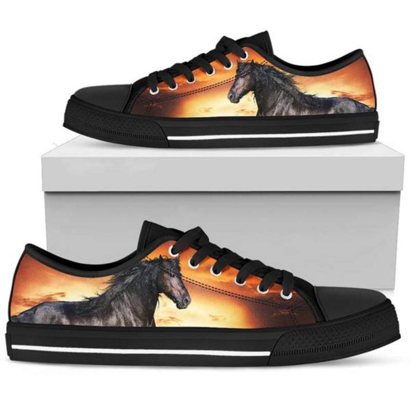Pferd Schwarze Damen-Turnschuhe Designer Wohnung Maßgeschneiderte Geschenke Ihn Ihre Low-Top-Turnschuhe Sportlich, Mode Lässig Binden Sportschuhe von TopsAndToes
