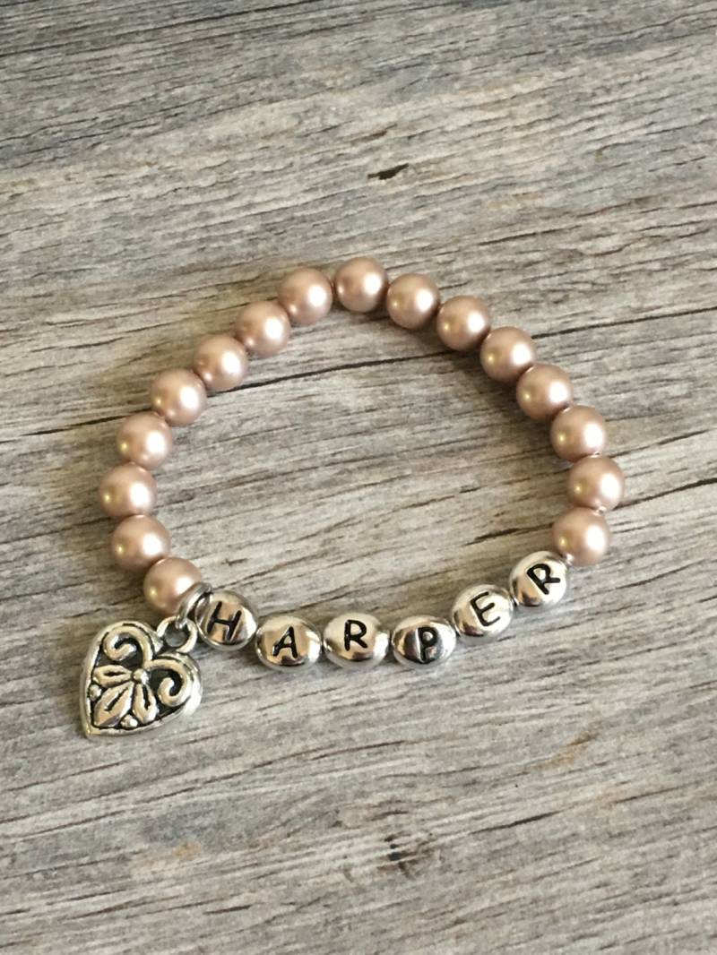Blume Mädchen Armband/Blumenmädchen Geschenk Schmuck Perle Personalisierte Geschenk Hochzeit Partei Geschenke von TopsailWinds