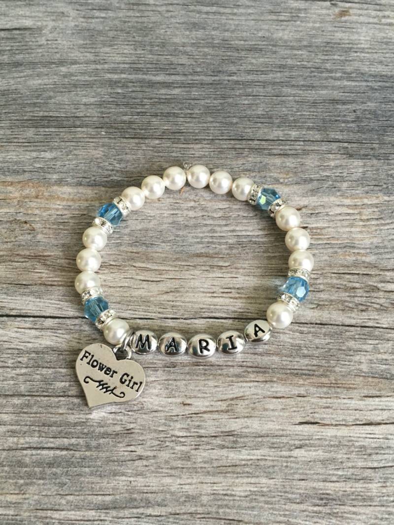 Personalisierte Blumen-Mädchen-Perlen-Armband, Rhinestone-Akzent von TopsailWinds