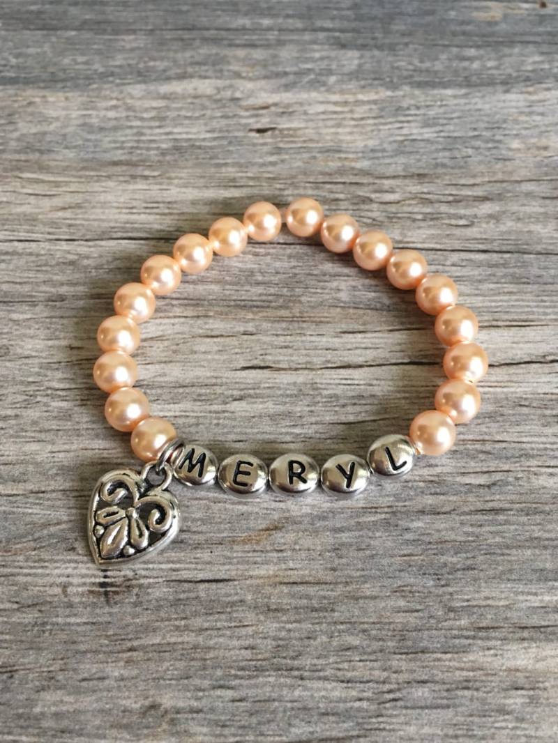 Personalisierte Blume Mädchen Perle Armband, Kinderschmuck, Blumenmädchen Geschenk, Schmuck, Kinder Stretch Name Armband von TopsailWinds