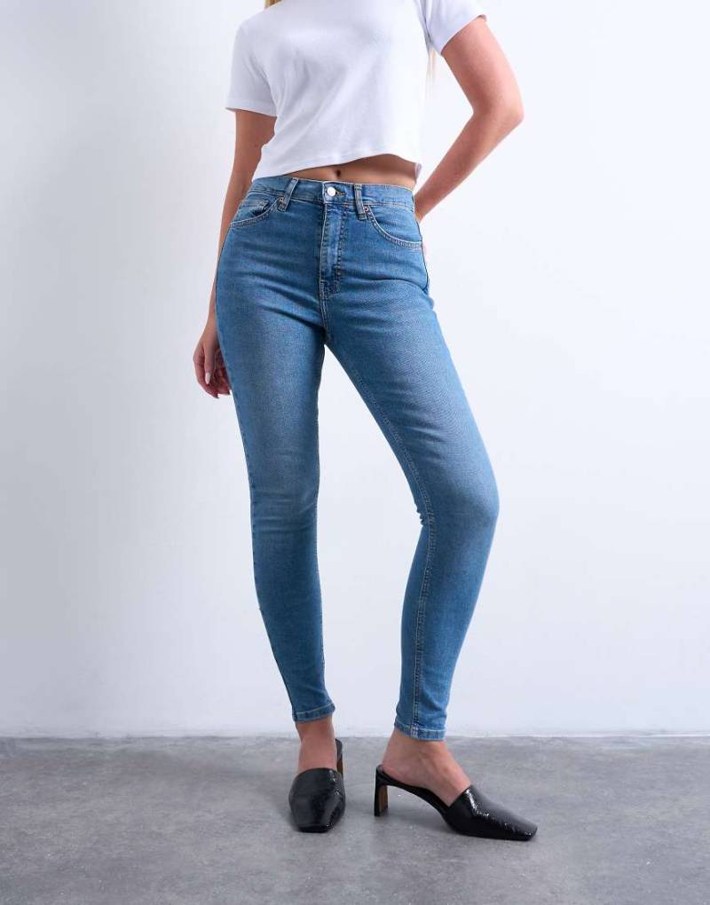 Topshop Hourglass - Jamie - Eng geschnittene Jeans in Mittelblau mit hohem Bund von Topshop Hourglass