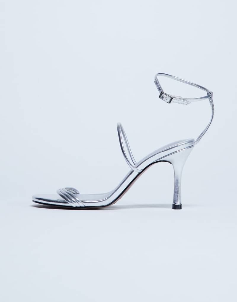 Topshop - Abbie - Riemchen-Sandalen mit Absatz in Silber von Topshop