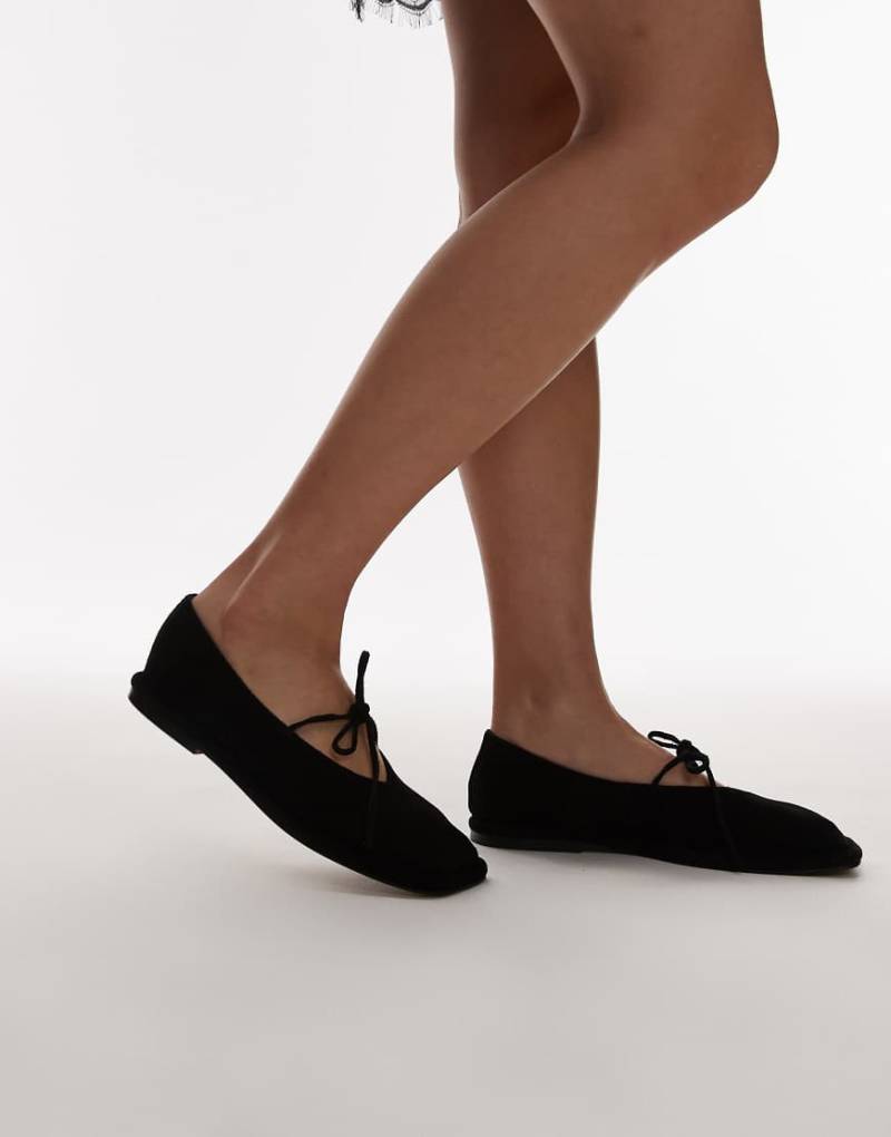Topshop - Alaia - Wildleder-Ballerinas in Schwarz mit Bindedetail von Topshop