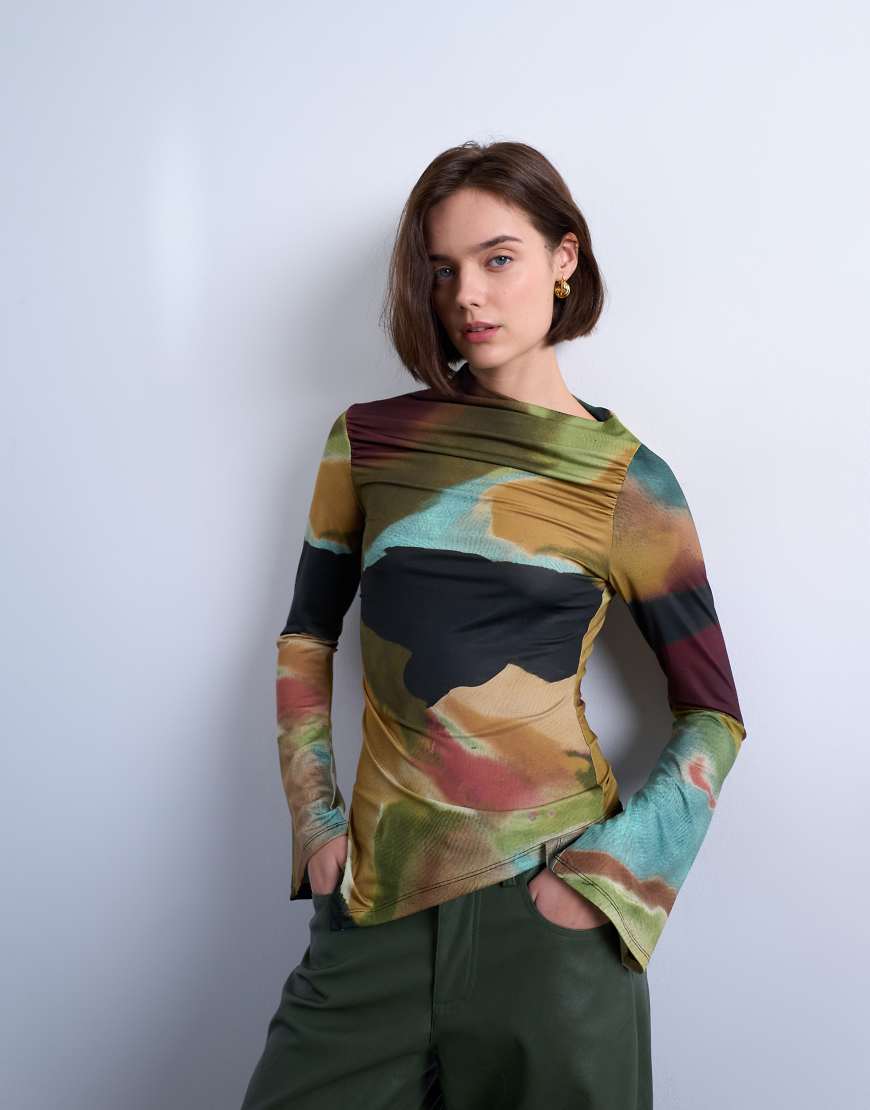 Topshop - Asymmetrisches Oberteil mit U-Boot-Ausschnitt und mehrfarbigem Muster-Bunt Topshop - Asymmetrisches Oberteil mit U-Boot-Ausschnitt und mehrfarbigem Muster-Bunt von Topshop