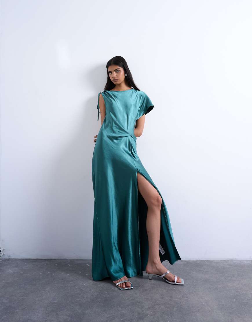 Topshop - Asymmetrisches Satin-Maxikleid in Petrol mit seitlich gestecktem Detail-Blau von Topshop