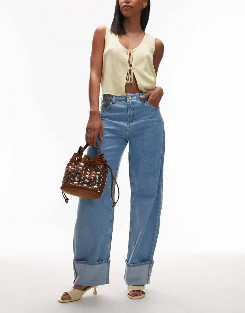 Topshop - Barrel-Jeans in Bleach-Waschung mit Umschlag-Blau von Topshop