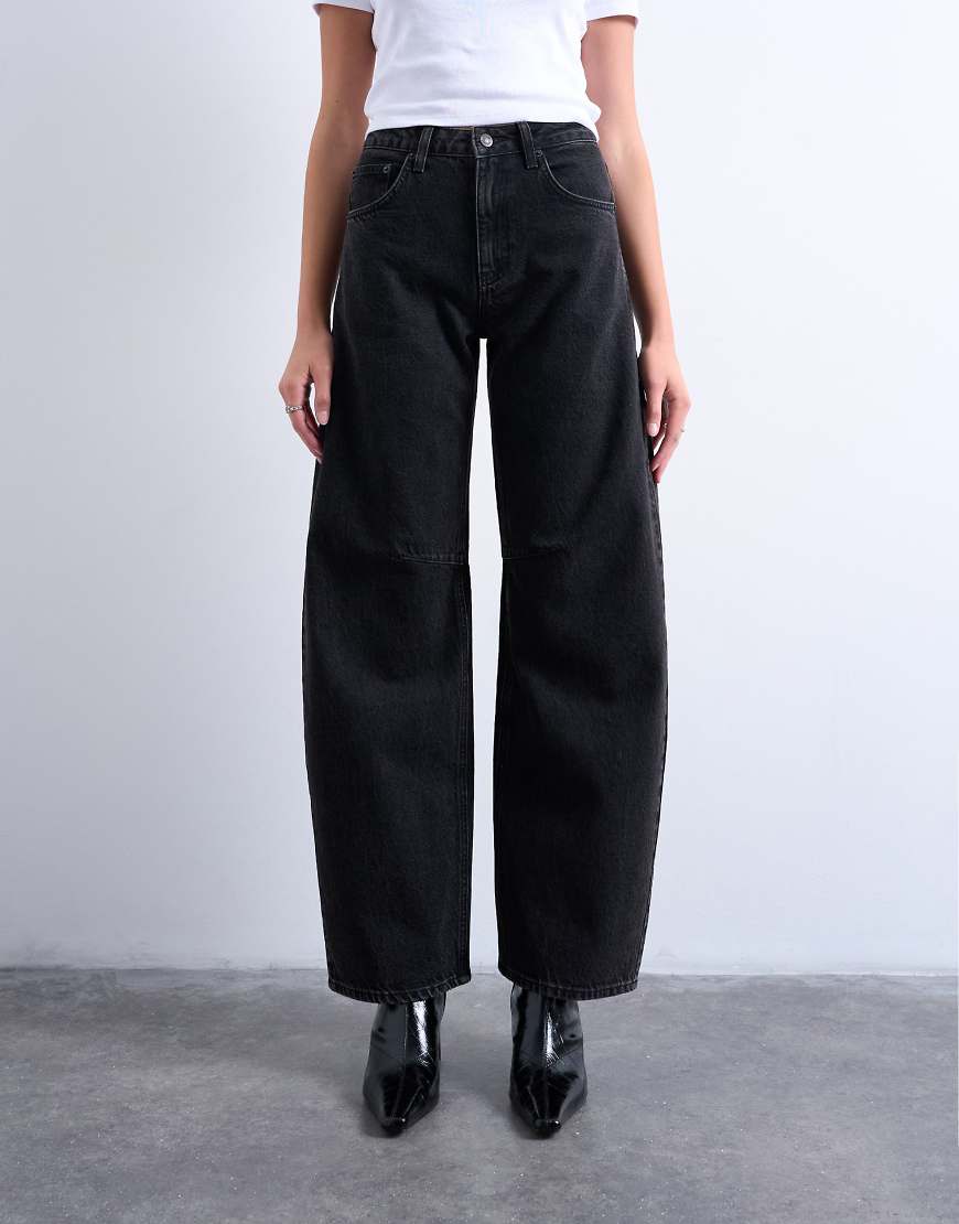 Topshop - Barrel - Jeans in gewaschenem Schwarz mit hohem Bund Topshop - Barrel - Jeans in gewaschenem Schwarz mit hohem Bund von Topshop