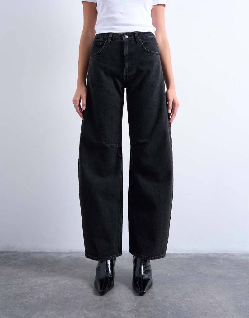 Topshop - Barrel - Jeans in gewaschenem Schwarz mit hohem Bund Topshop - Barrel - Jeans in gewaschenem Schwarz mit hohem Bund von Topshop