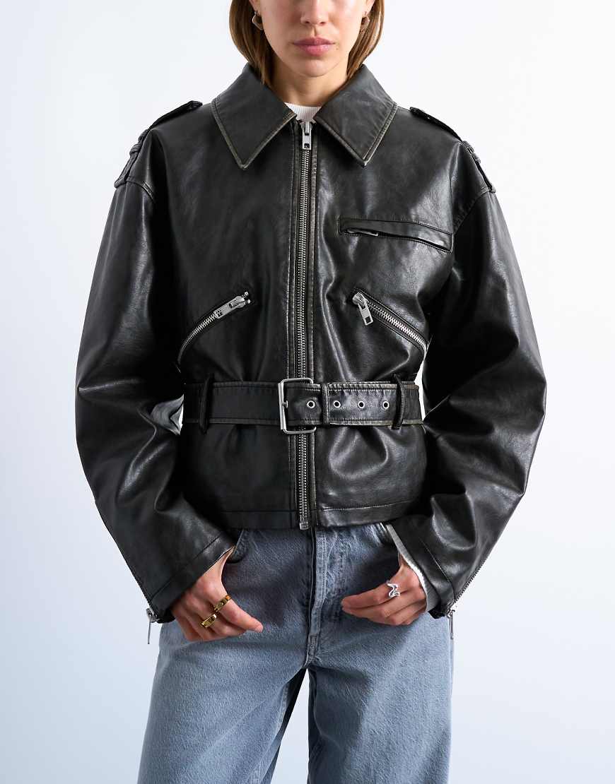 Topshop - Biker-Jacke aus Kunstleder in verwaschenem Schwarz mit tiefem Gürtel Topshop - Biker-Jacke aus Kunstleder in verwaschenem Schwarz mit tiefem Gürtel von Topshop
