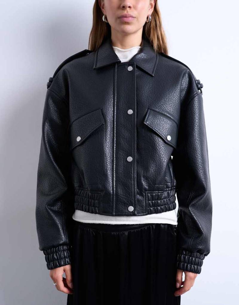 Topshop - Bomberjacke im 80er-Stil aus strukturiertem Kunstleder in Schwarz von Topshop