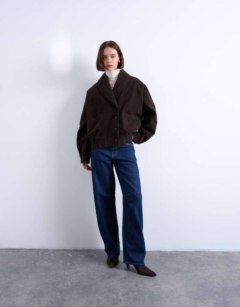 Topshop - Bomberjacke in Schokoladenbraun aus Wildlederimitat mit Schalkragen-Brown Topshop - Bomberjacke in Schokoladenbraun aus Wildlederimitat mit Schalkragen-Brown von Topshop