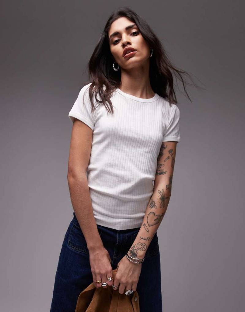 Topshop - Breit geripptes T-Shirt in Weiß von Topshop