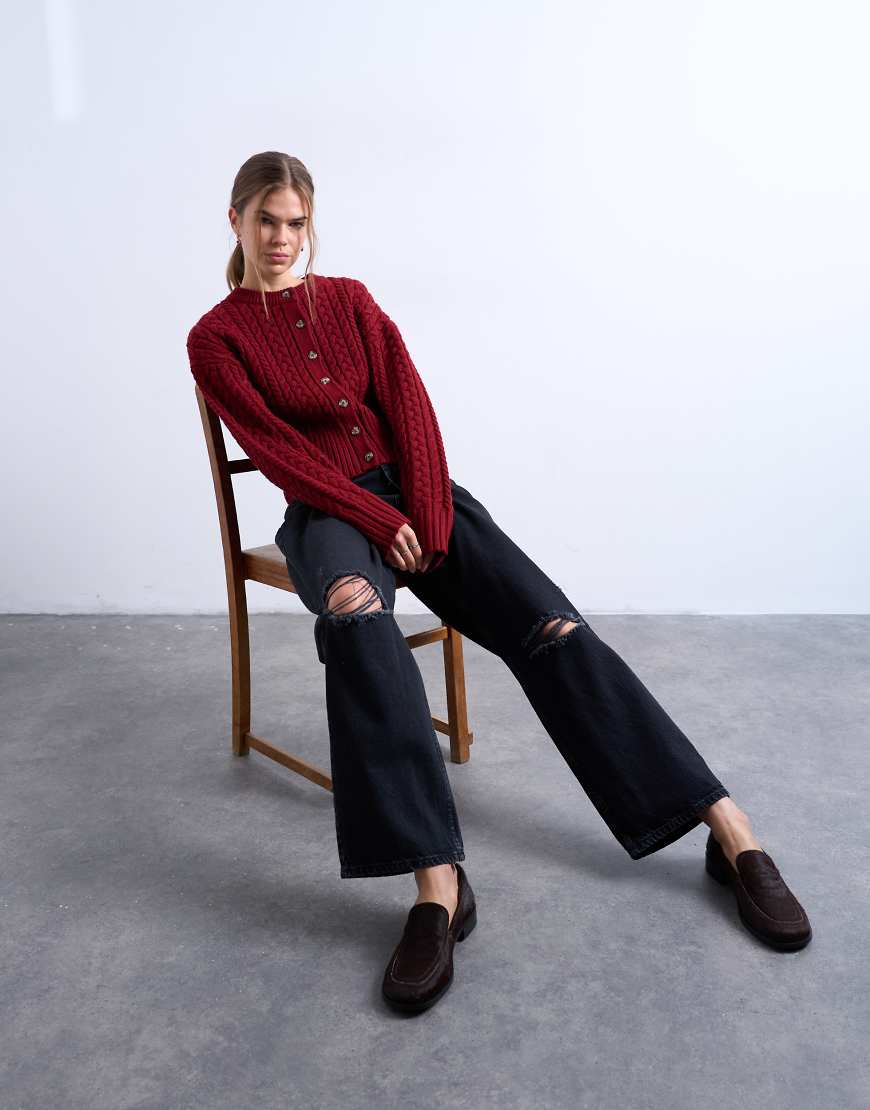 Topshop - Column - Jeans in verwaschenem Schwarz mit mittelhohem Bund und Zierrissen von Topshop
