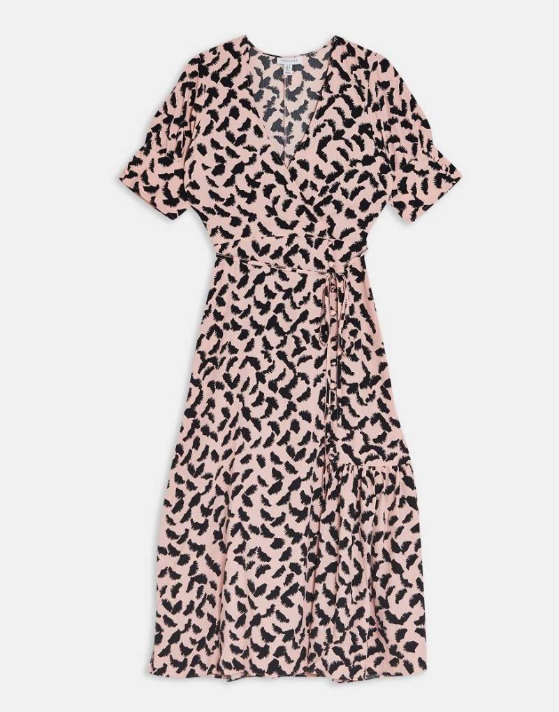 Topshop - Durchgeknöpftes Midi-Wickelkleid in Rosa von Topshop