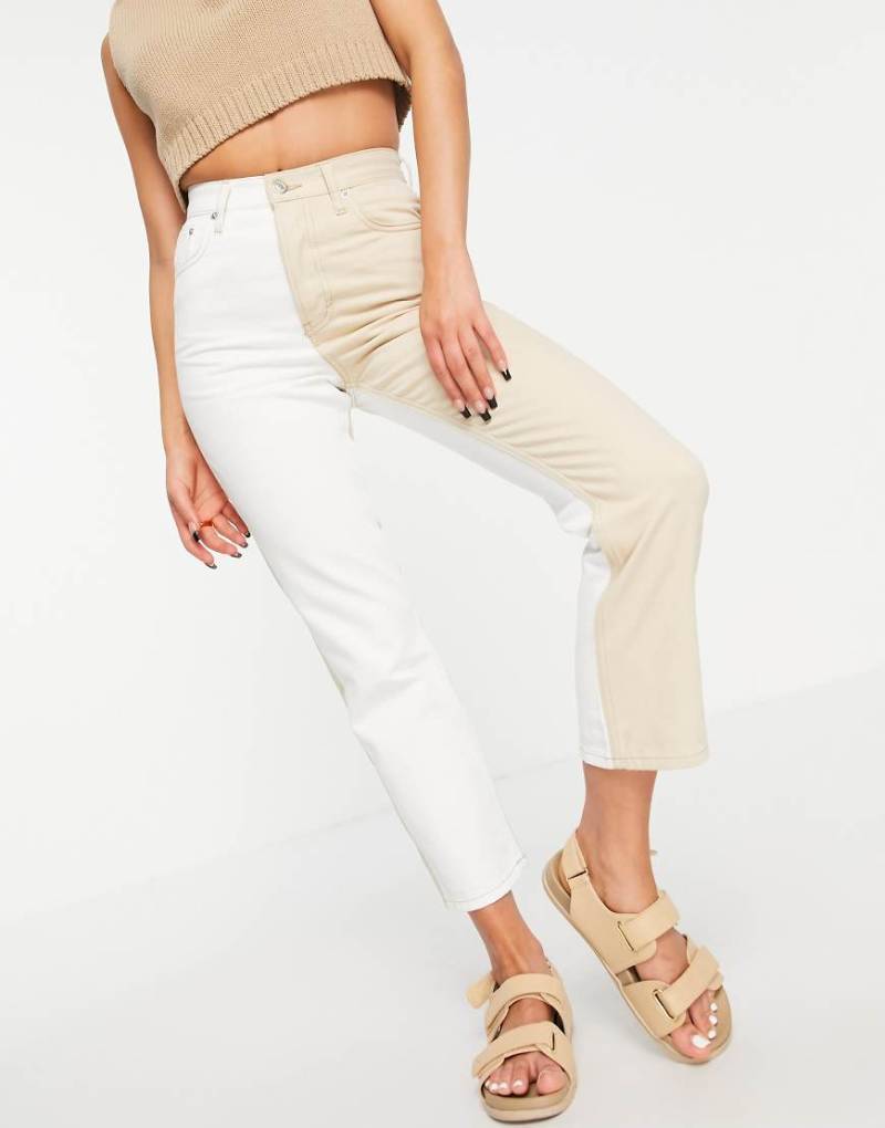 Topshop - Editor - Straight Jeans in Sand mit hohem Bund-Neutral von Topshop