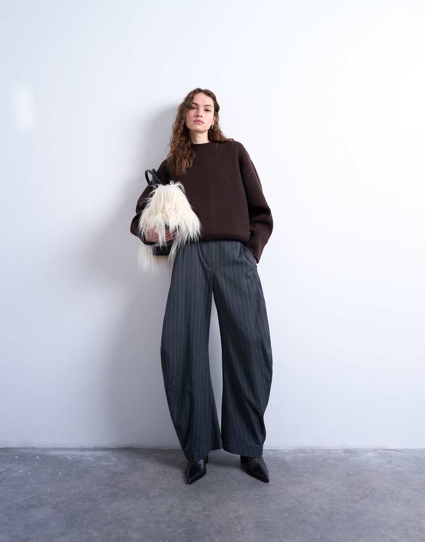 Topshop - Elegante Barrel-Leg-Hose in Grau mit Streifen von Topshop