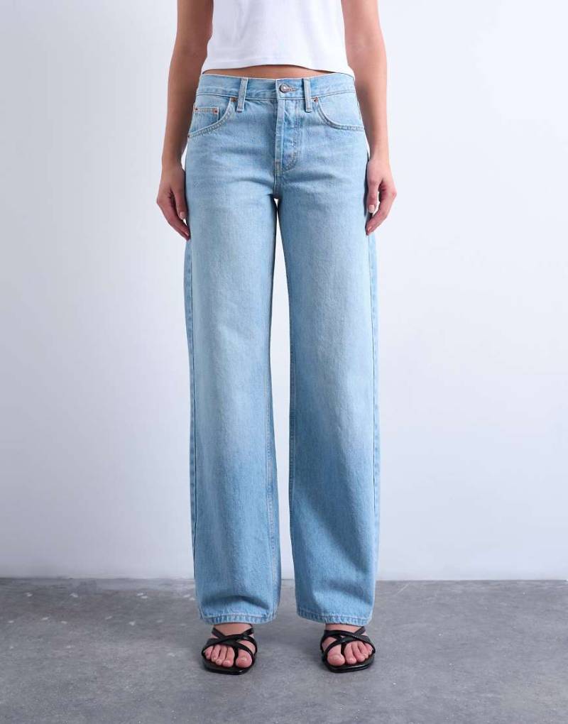 Topshop - Ember - Ausgeblichene Jeans mit geradem Schnitt und niedrigem Bund-Blau von Topshop