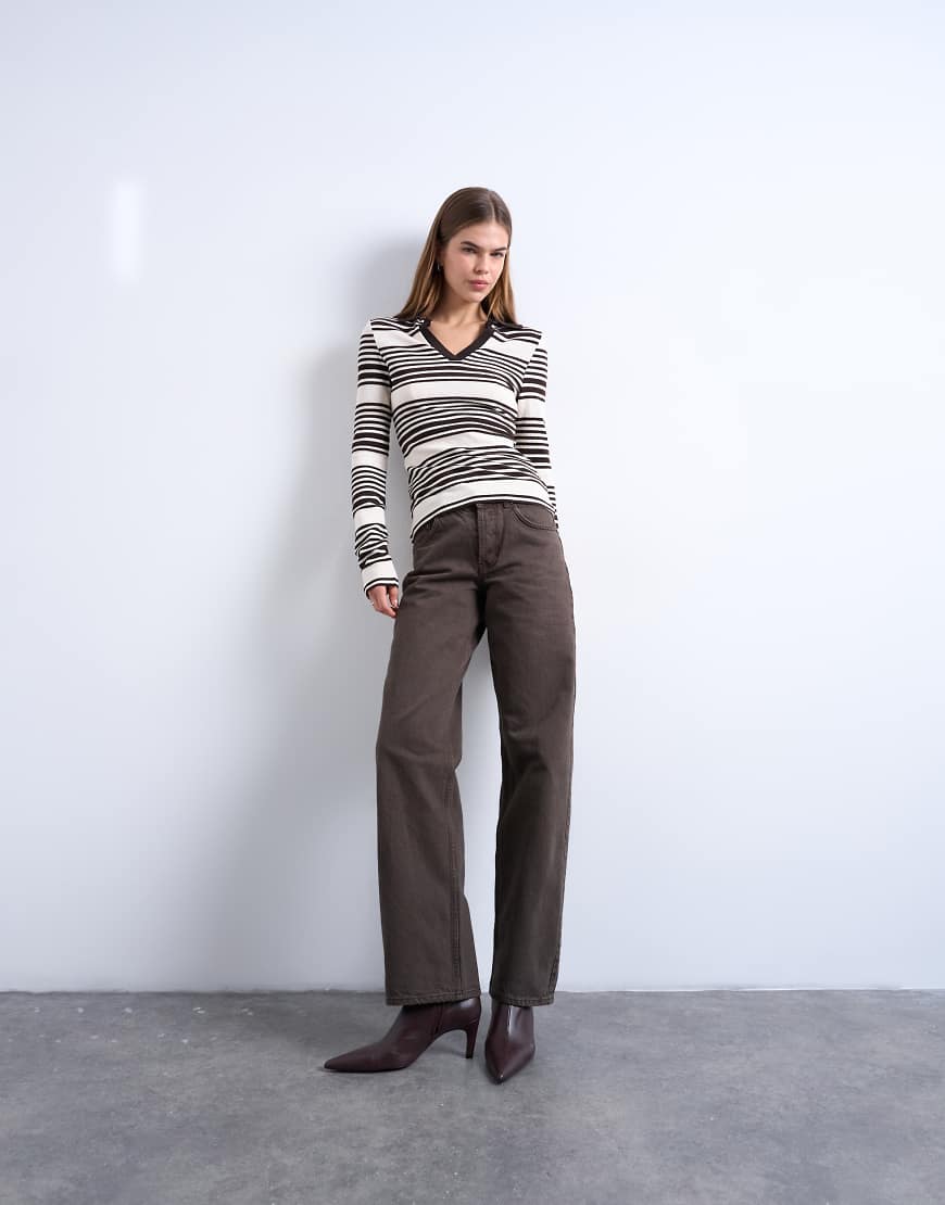 Topshop - Ember - Straight-Jeans in Schokobraun mit niedrigem Bund-Brown von Topshop