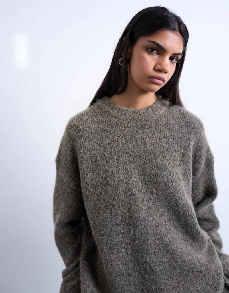 Topshop - Flauschiger Strickpullover in Espresso mit kastigem Schnitt und Rundhalsausschnitt-Brown von Topshop