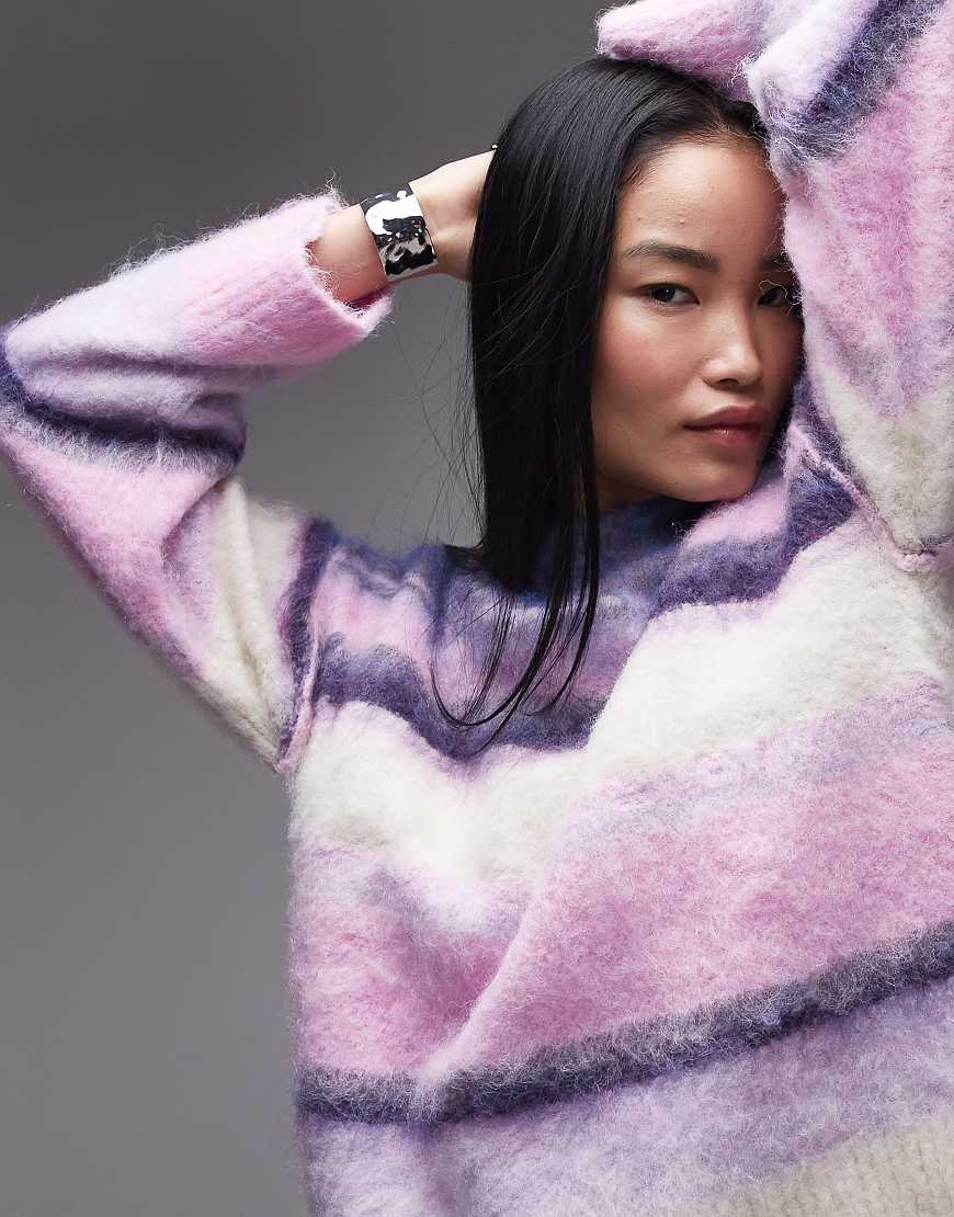 Topshop - Flauschiger Strickpullover mit lila Streifen und lockerem Schnitt von Topshop