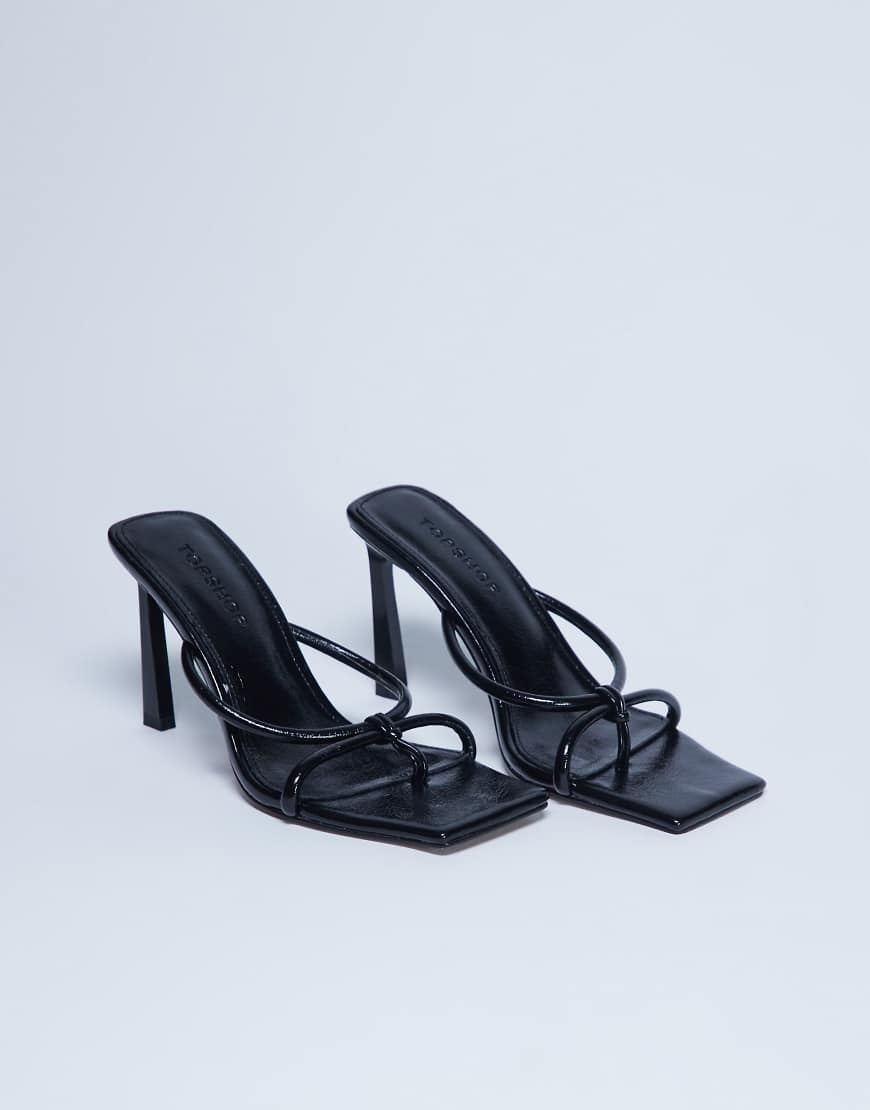 Topshop - Flora - High Heels in Schwarz mit Riemchen und Zehenschlaufe von Topshop