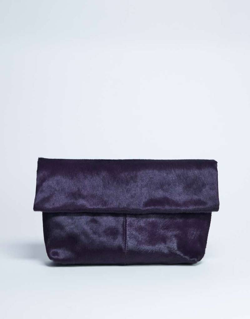 Topshop - Georgia - Faltbare Clutch aus Leder in Lila in Ponyfell-Optik von Topshop